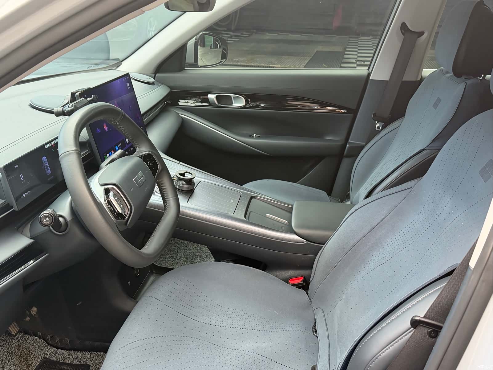 Geely Galaxy E5, 2025 4