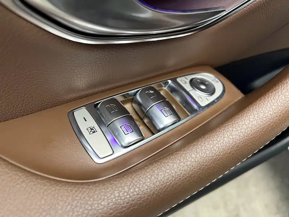 Mercedes-Benz E-class Mercedes-Benz E-class