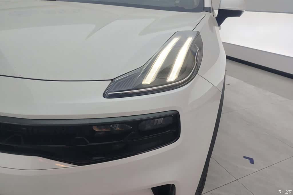Lynk & Co 02, 2023 все фото