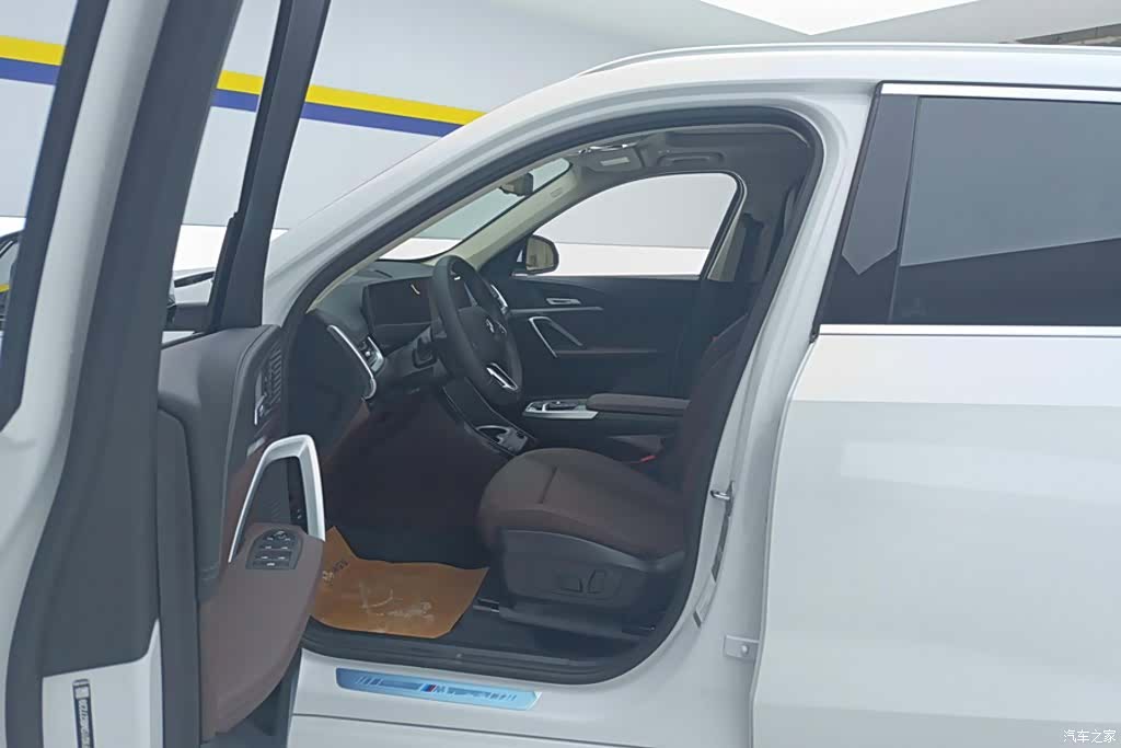 BMW X1, 2025 9