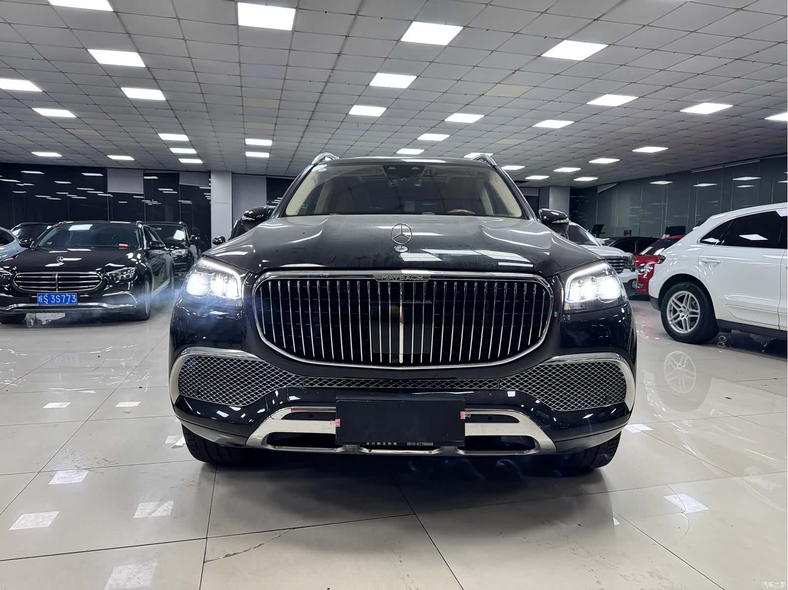 Maybach GLS, 2023 2