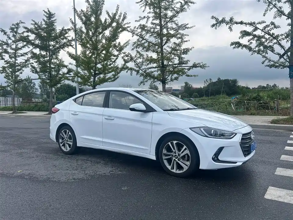 Hyundai Lead