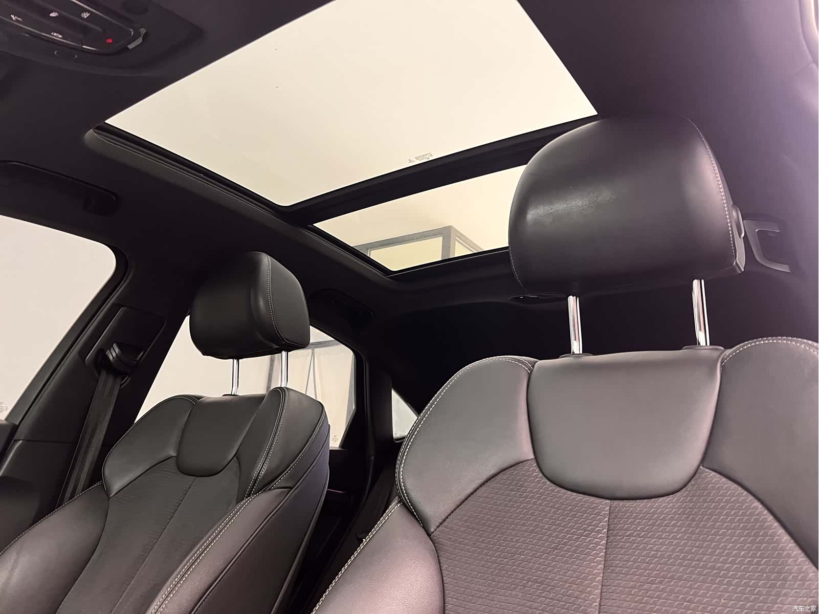 Audi Q5L, 2022 все фото