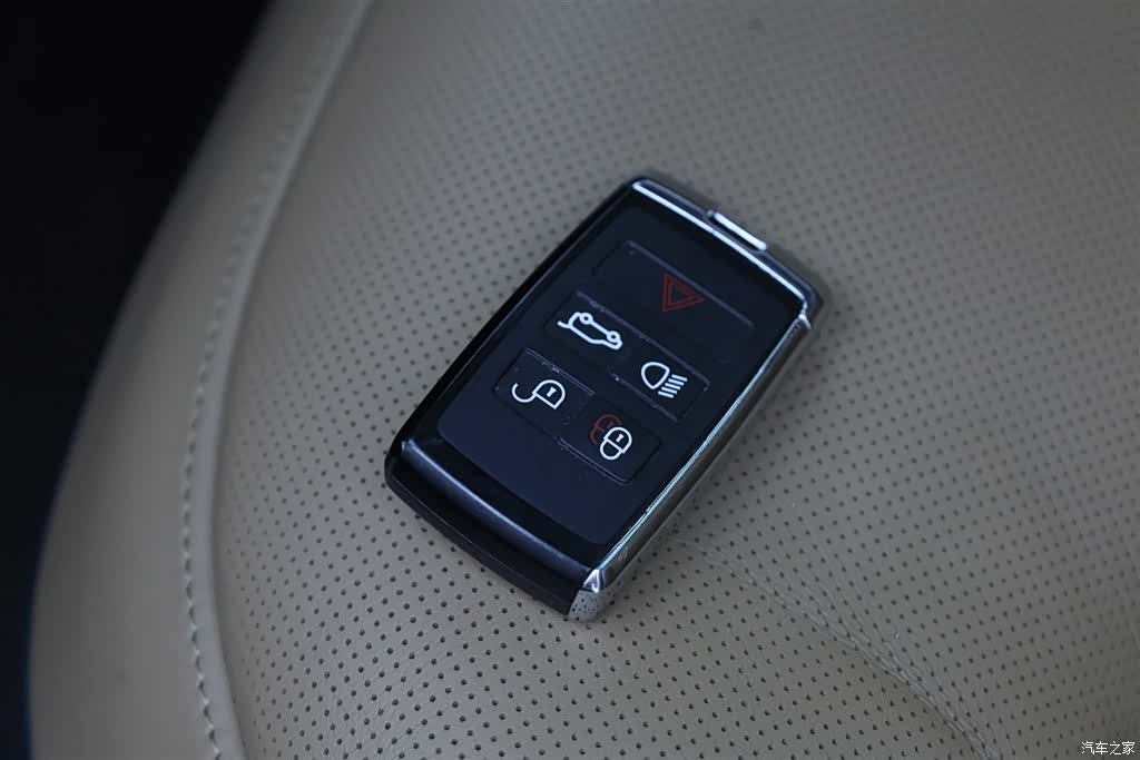 Land Rover Range Rover, 2022 32