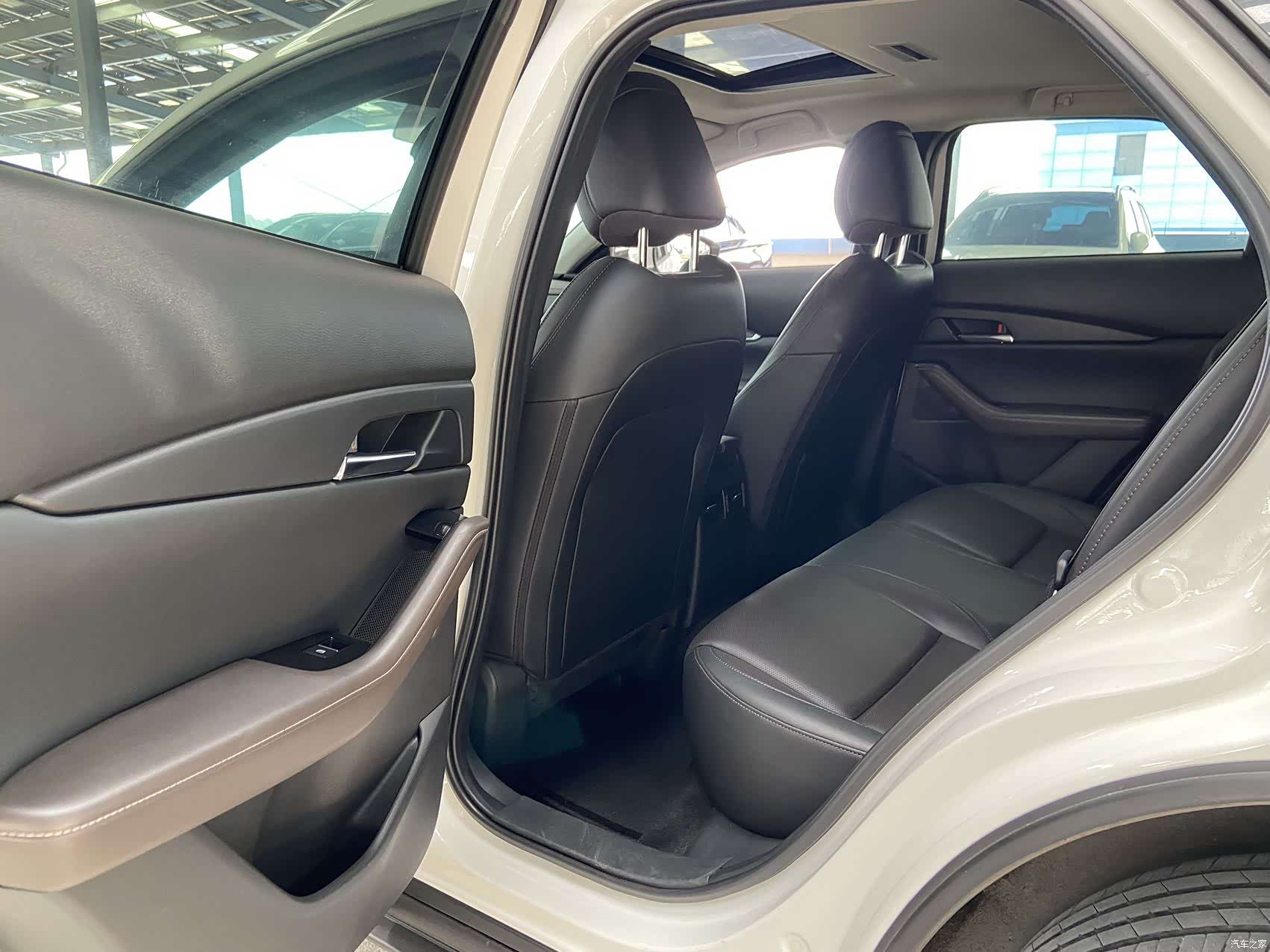 Mazda CX-30, 2022 8
