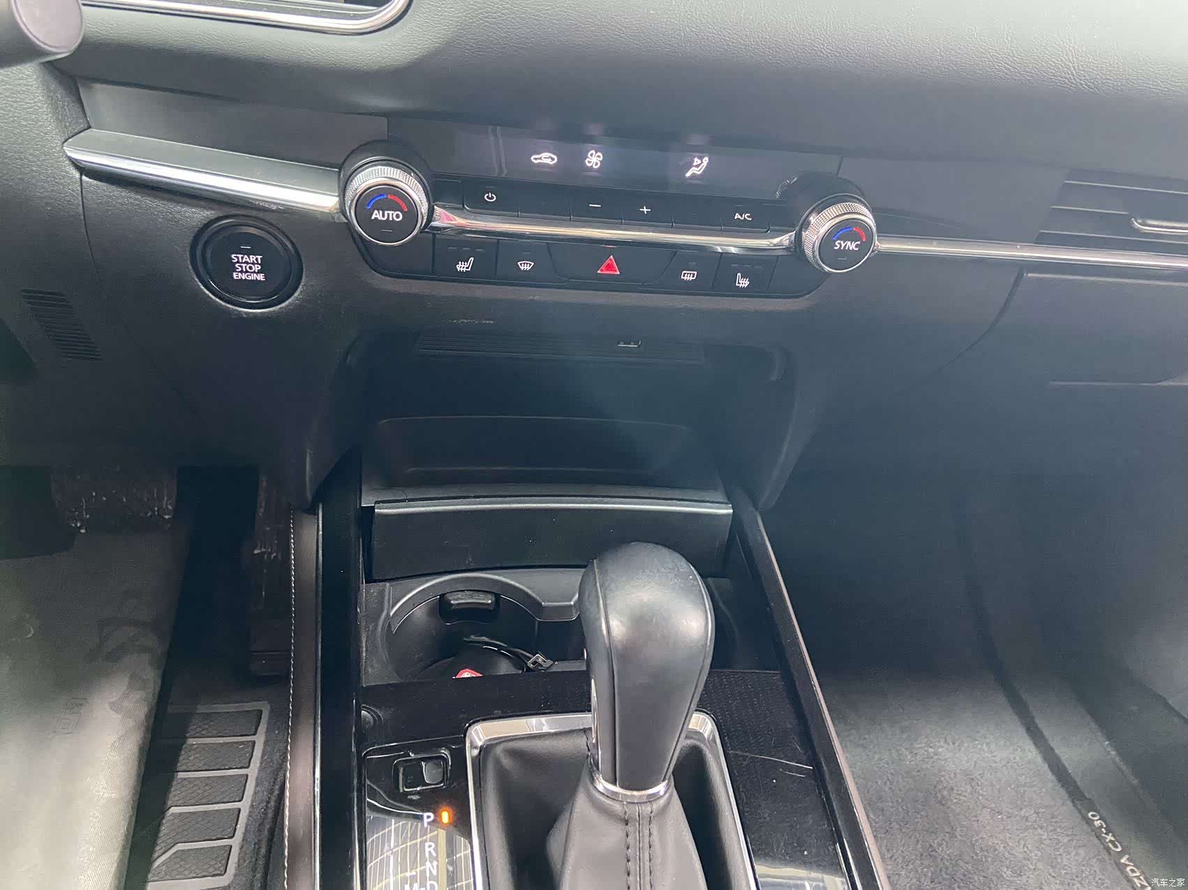 Mazda CX-30, 2022 18