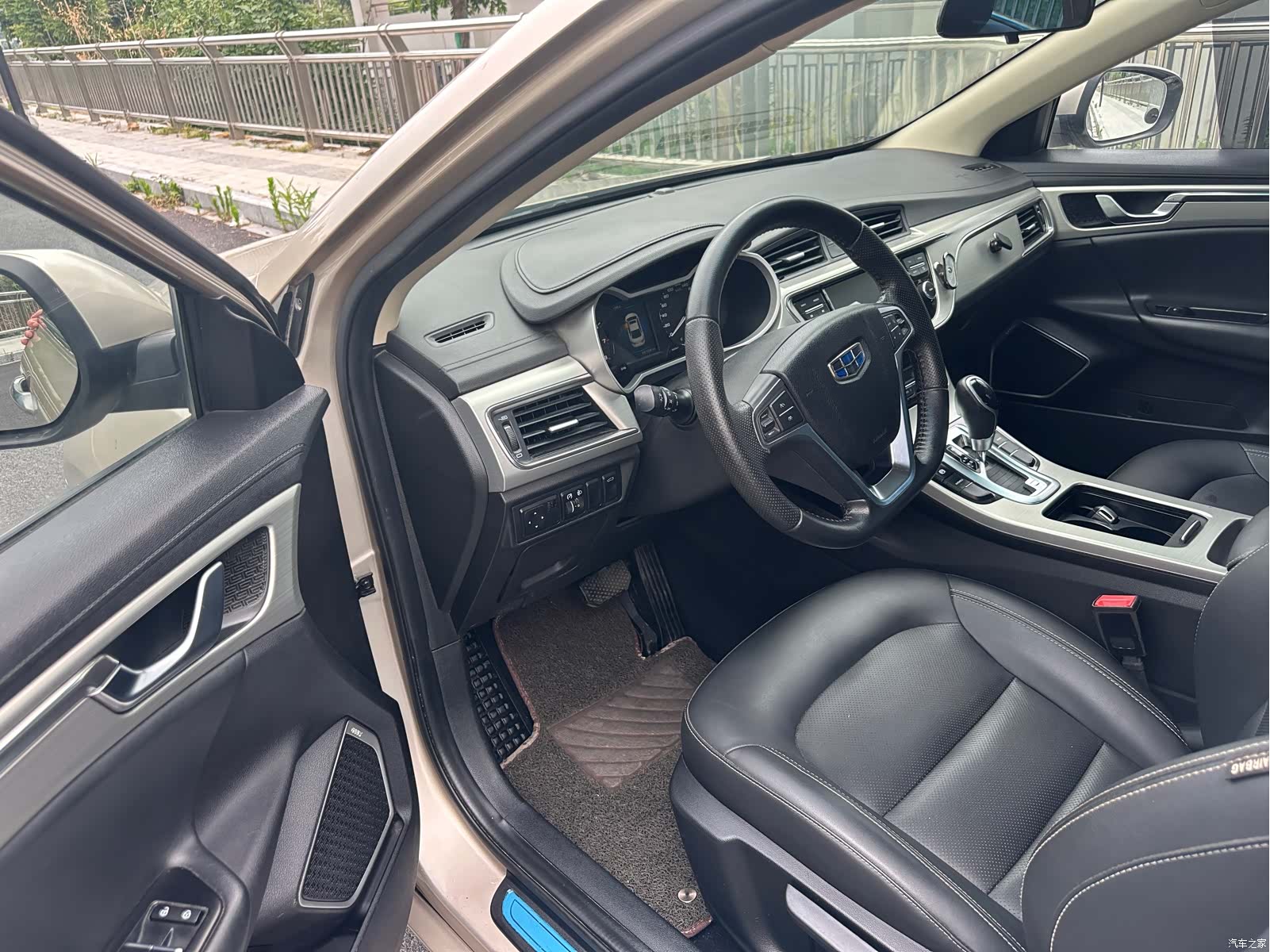 Geely Emgrand, 2017 7