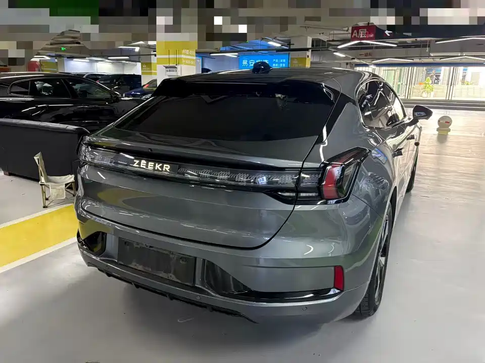 Zeekr 001