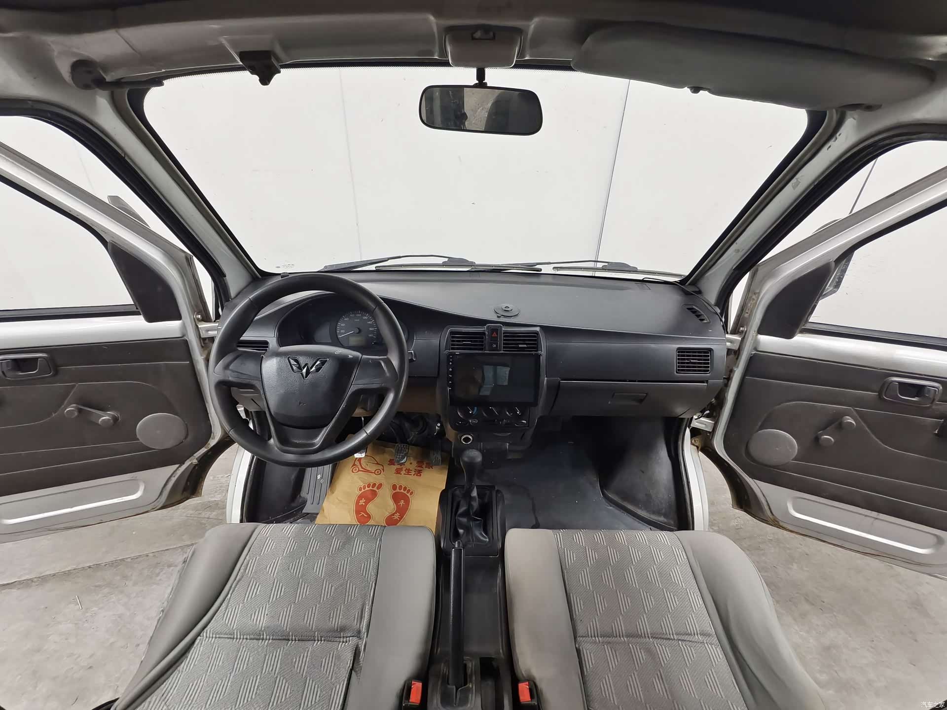 Wuling L3C, 2017 9