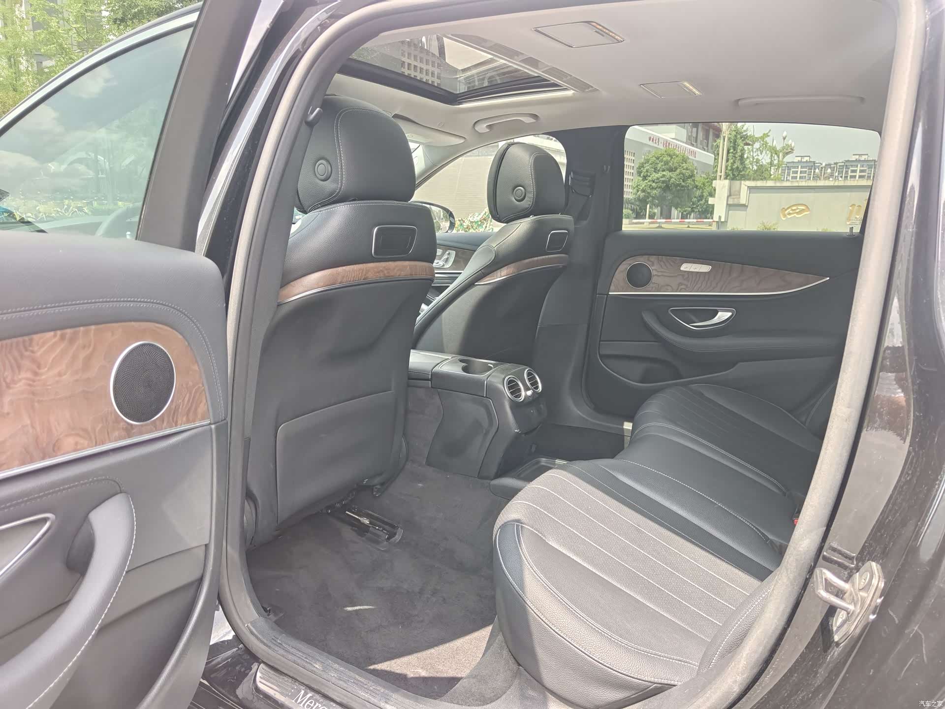 Mercedes-Benz E-Class, 2016 6