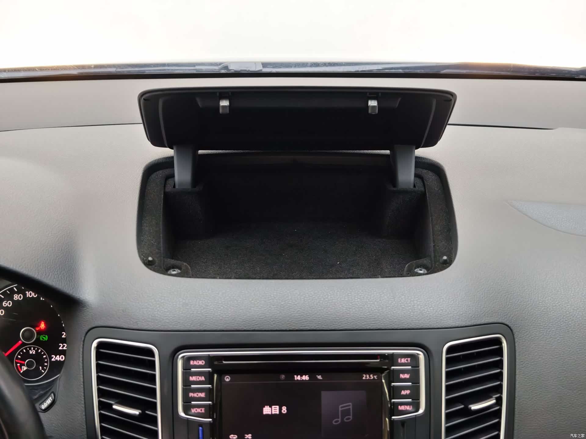 Volkswagen Xia, 2017 34