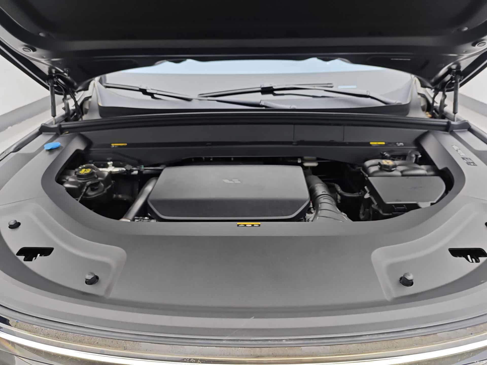 Li Auto L8, 2025 18