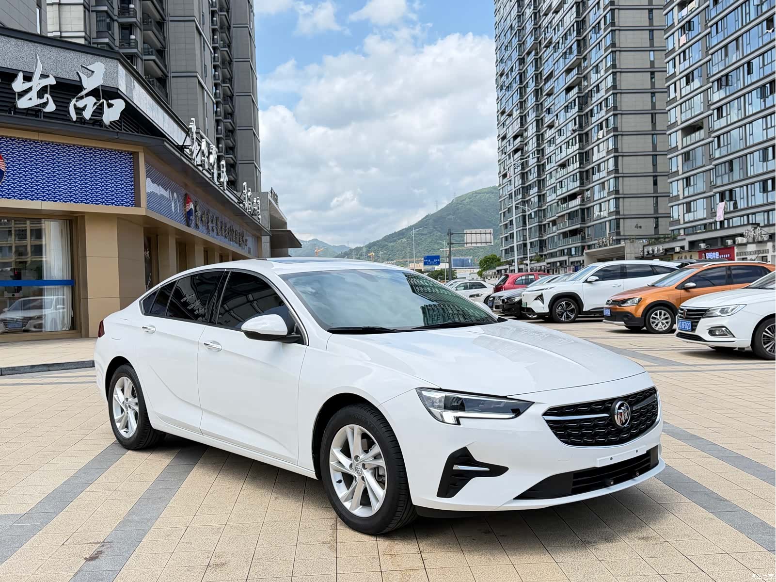Buick Regal, 2023 3