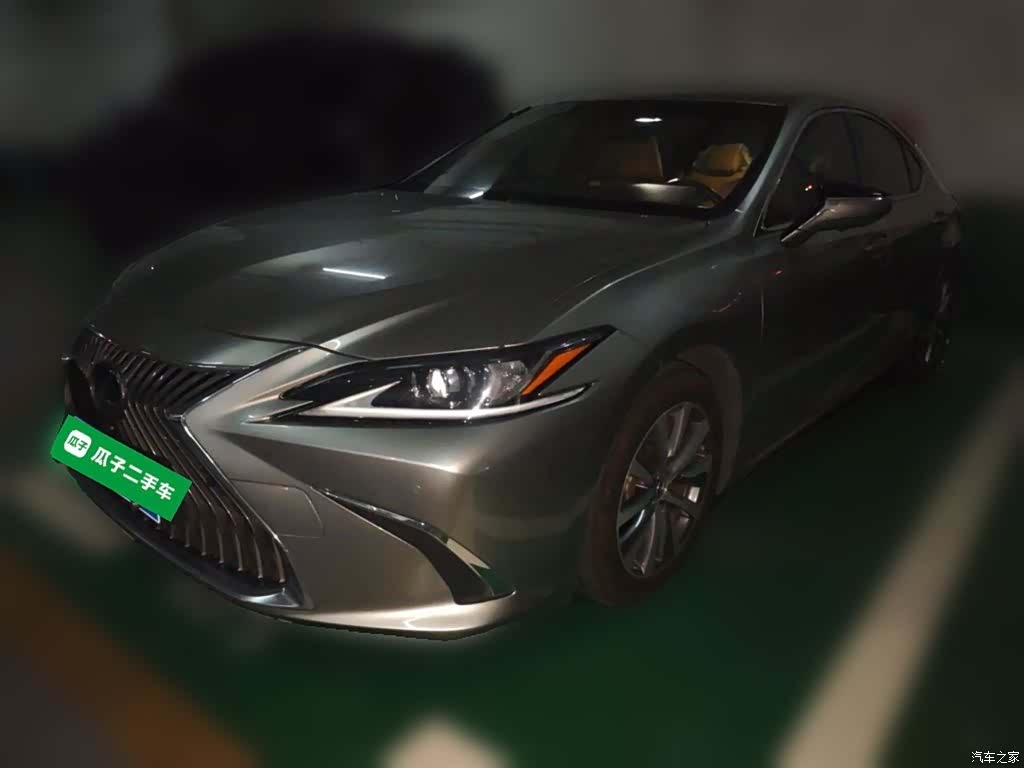 Lexus ES, 2019 2