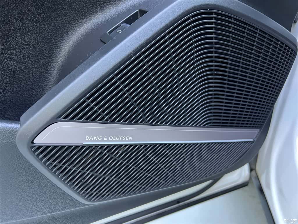 Audi Q5L, 2021 21