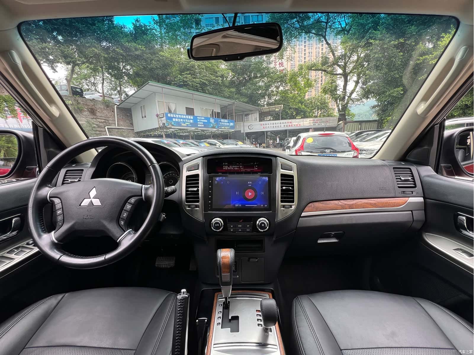 Mitsubishi Pajero, 2020 15
