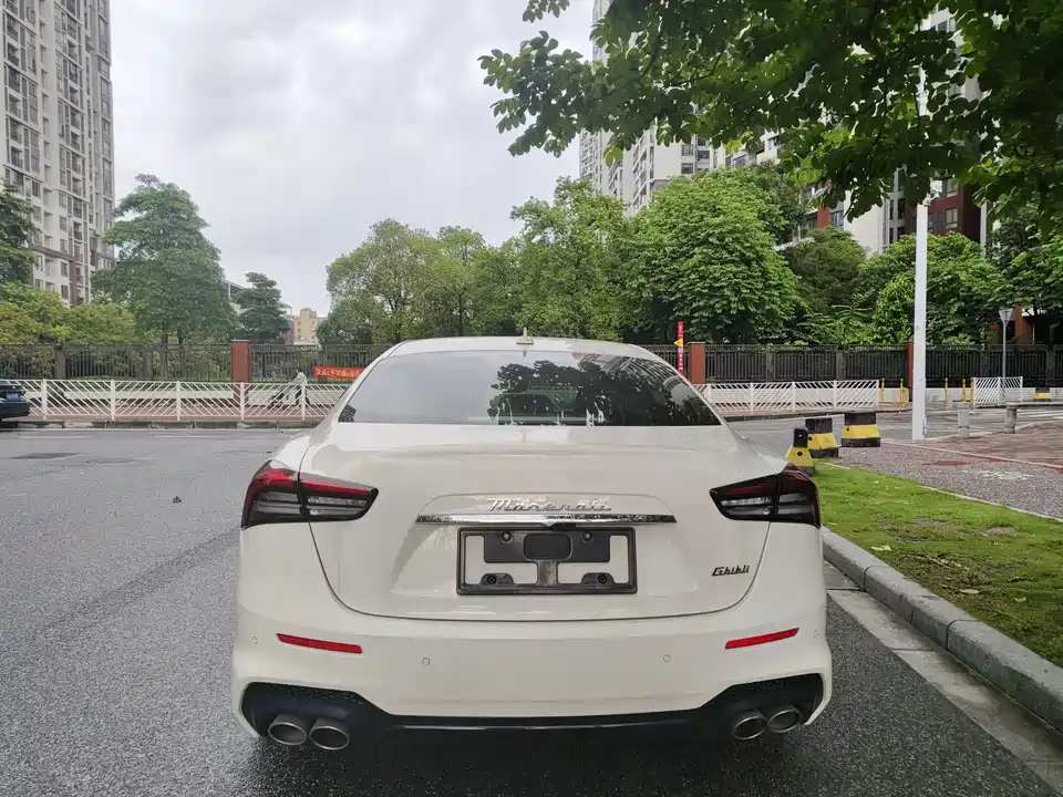 Maserati Ghibli