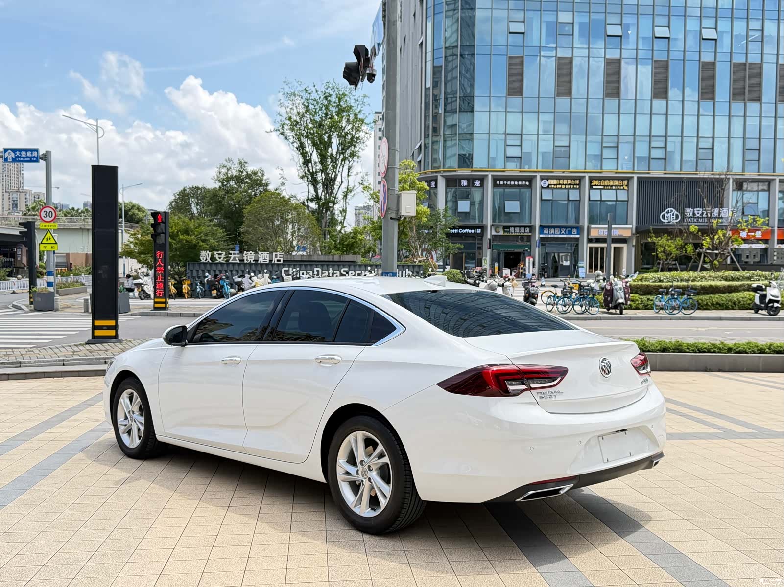 Buick Regal, 2023 13