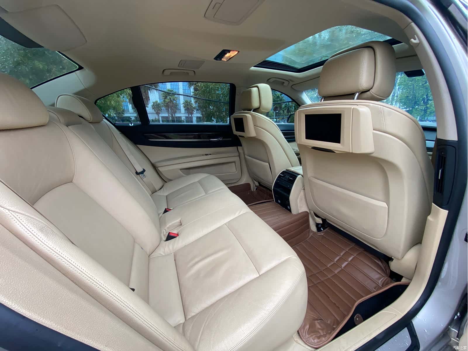 BMW 7 Series, 2011 12