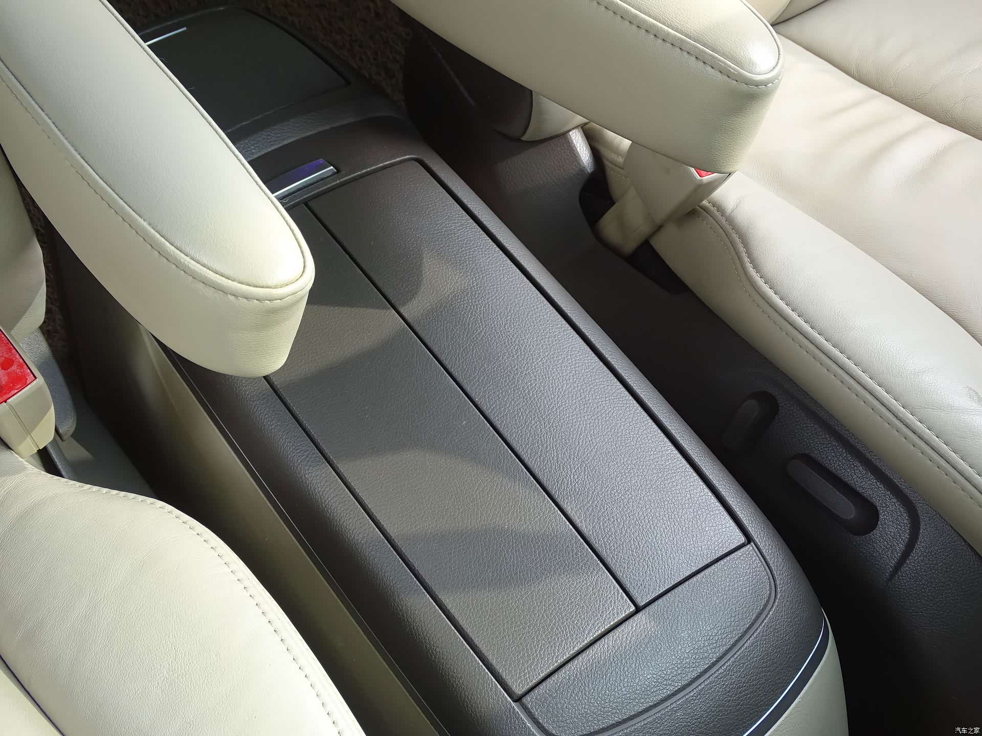 Buick GL8, 2011 48