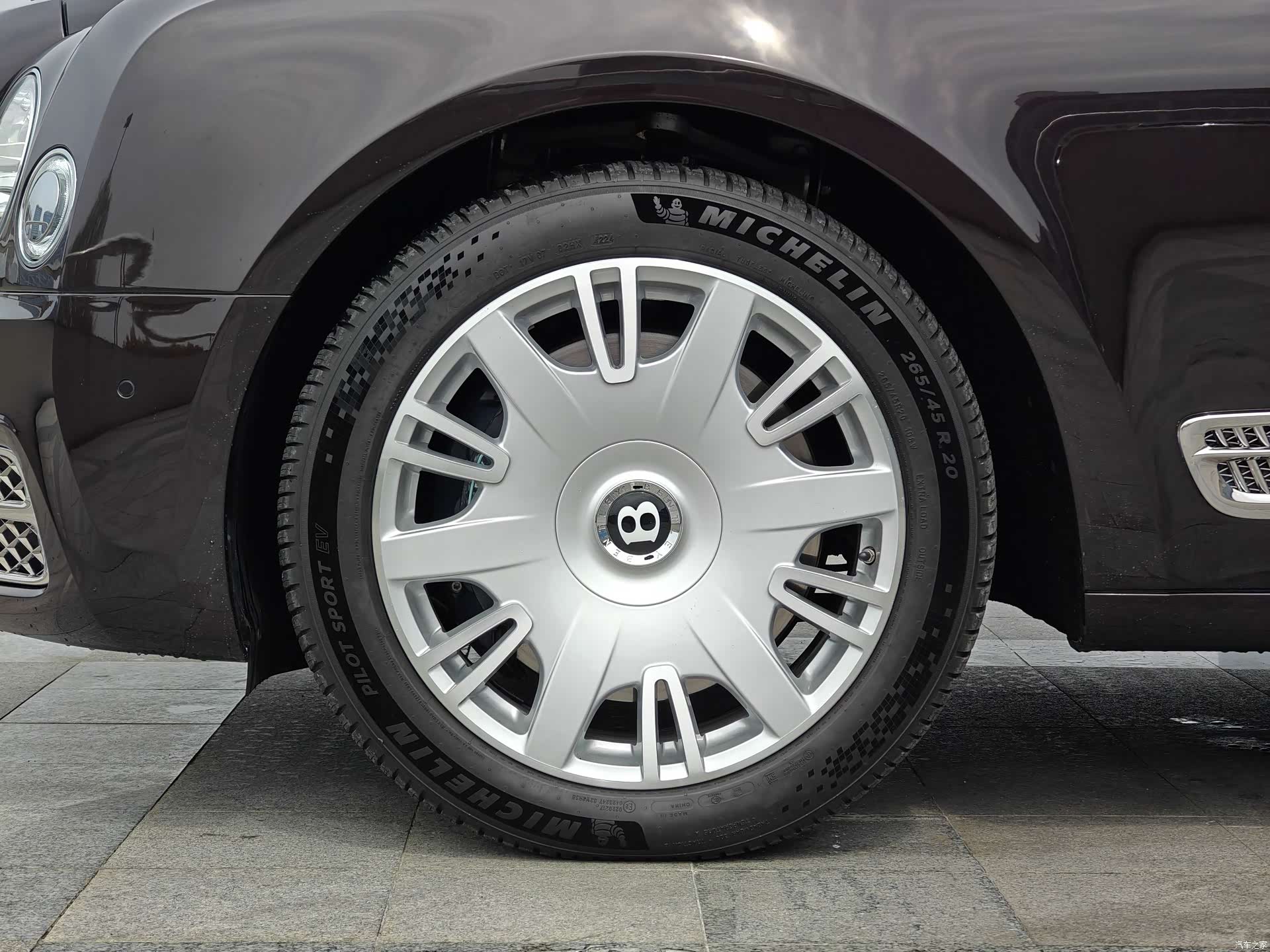 Bentley Mulsanne, 2019 7