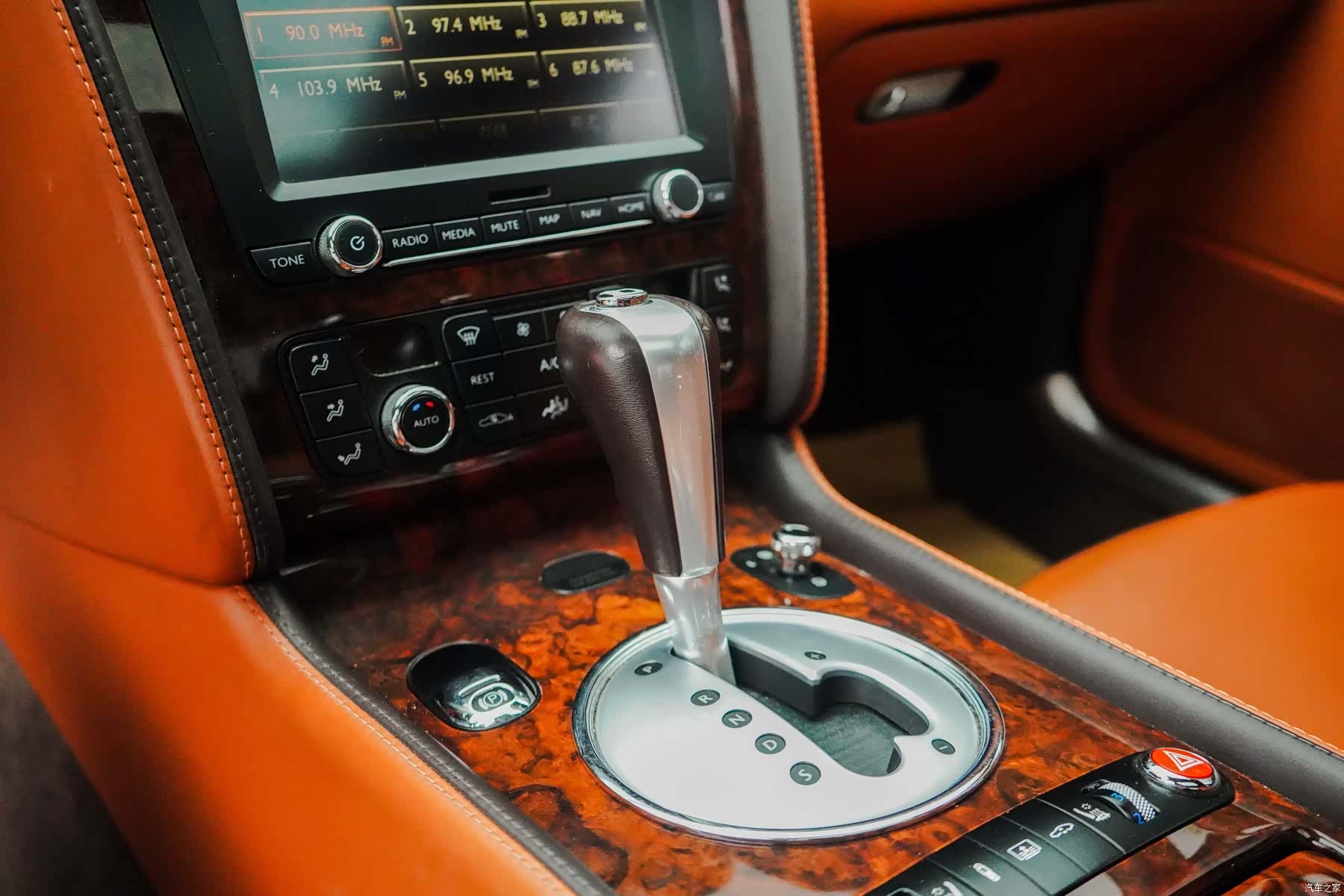 Bentley Flying Spur, 2013 13