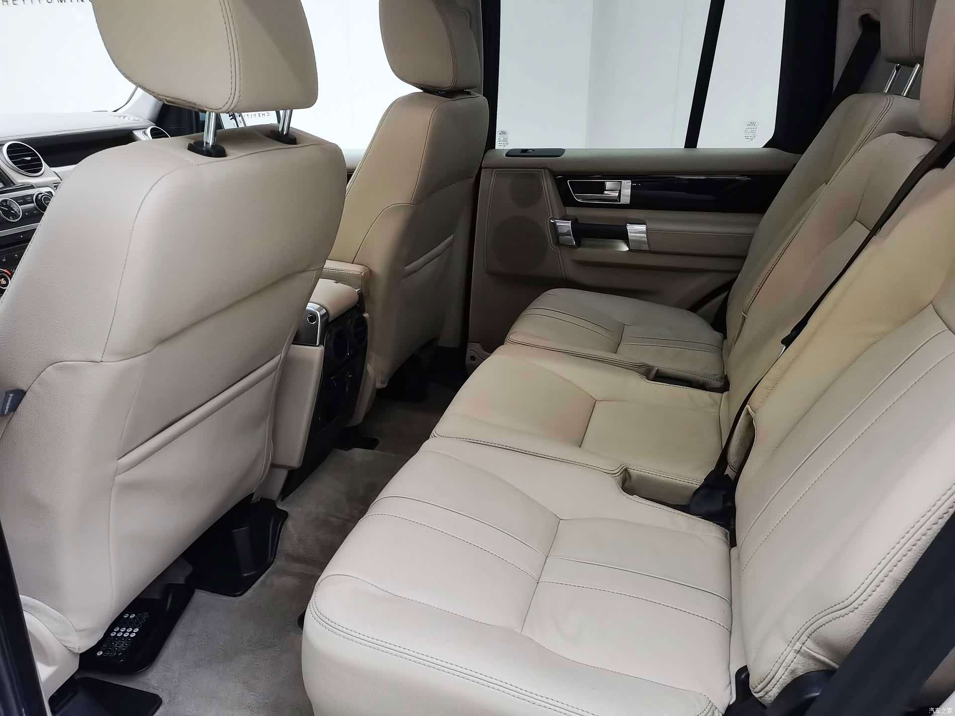 Land Rover Discovery, 2010 26