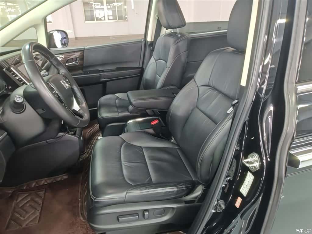 Honda Elysion, 2017 15