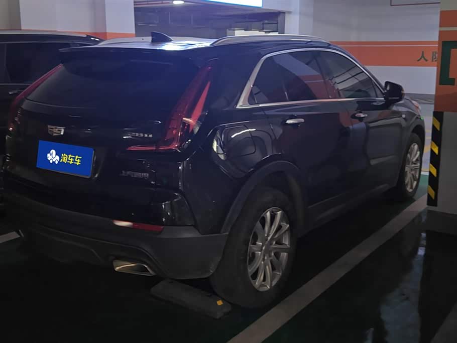 Cadillac XT4