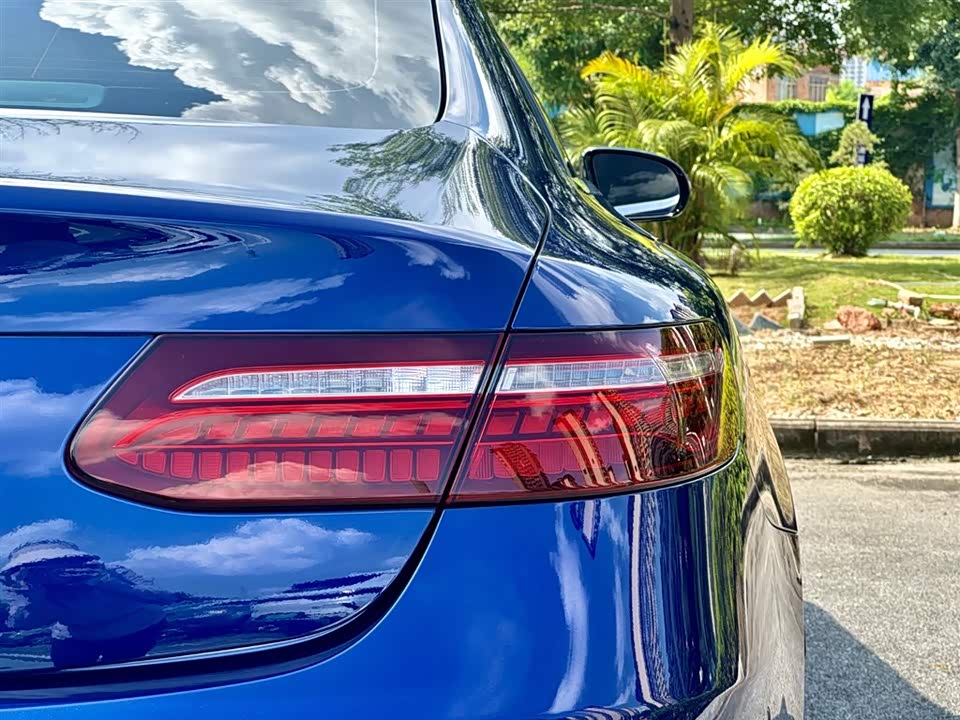 Mercedes-Benz E-class Mercedes-Benz E-class