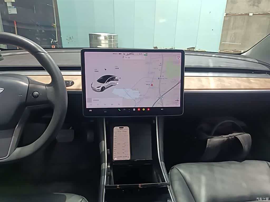 Tesla Model 3, 2020 13