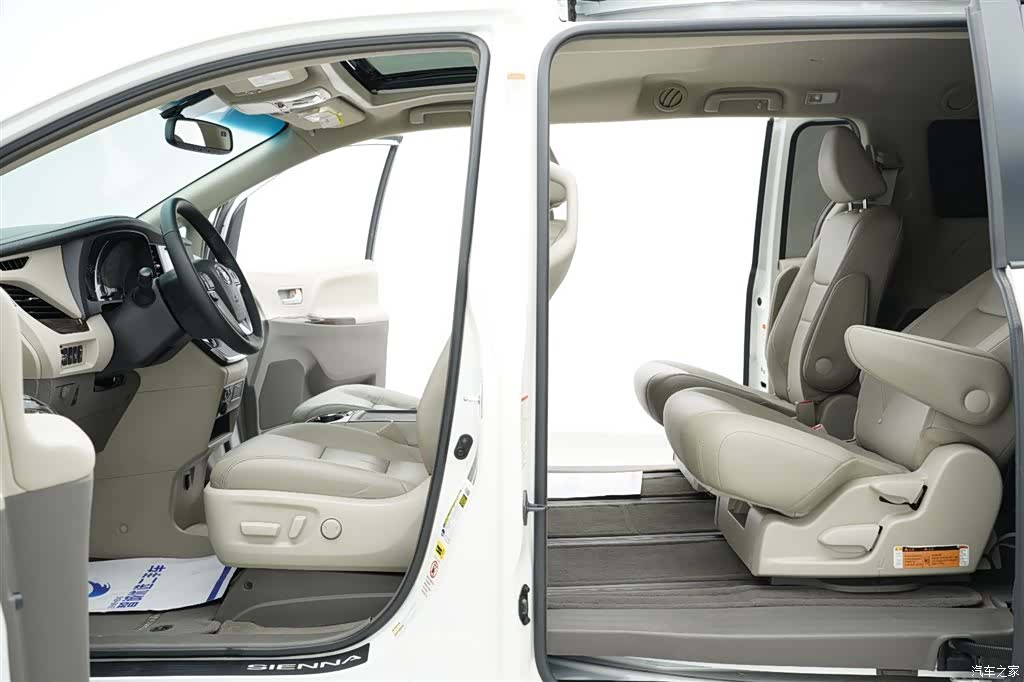 Toyota Sienna, 2016 11