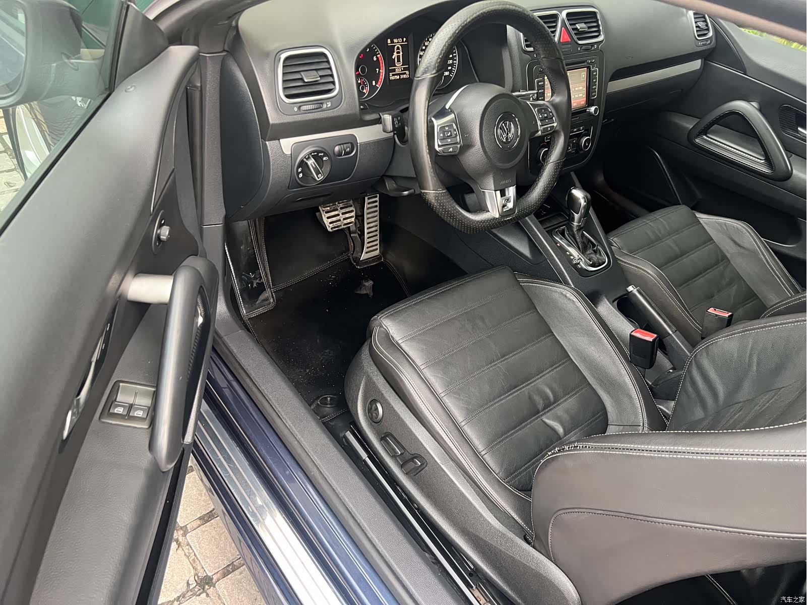 Volkswagen R-Line, 2014 10