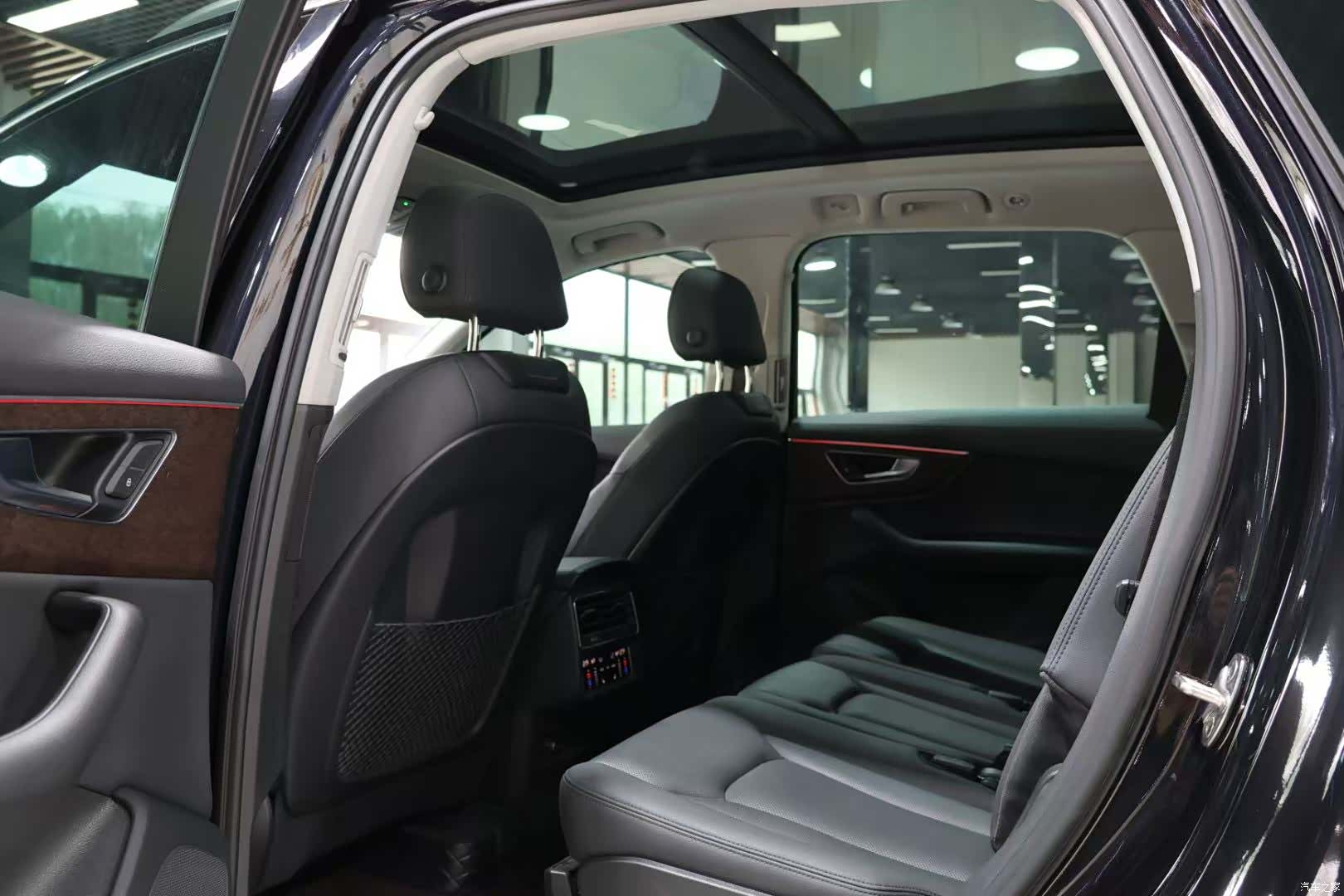 Audi Q7, 2021 9