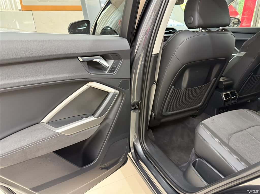 Audi Q3, 2023 17