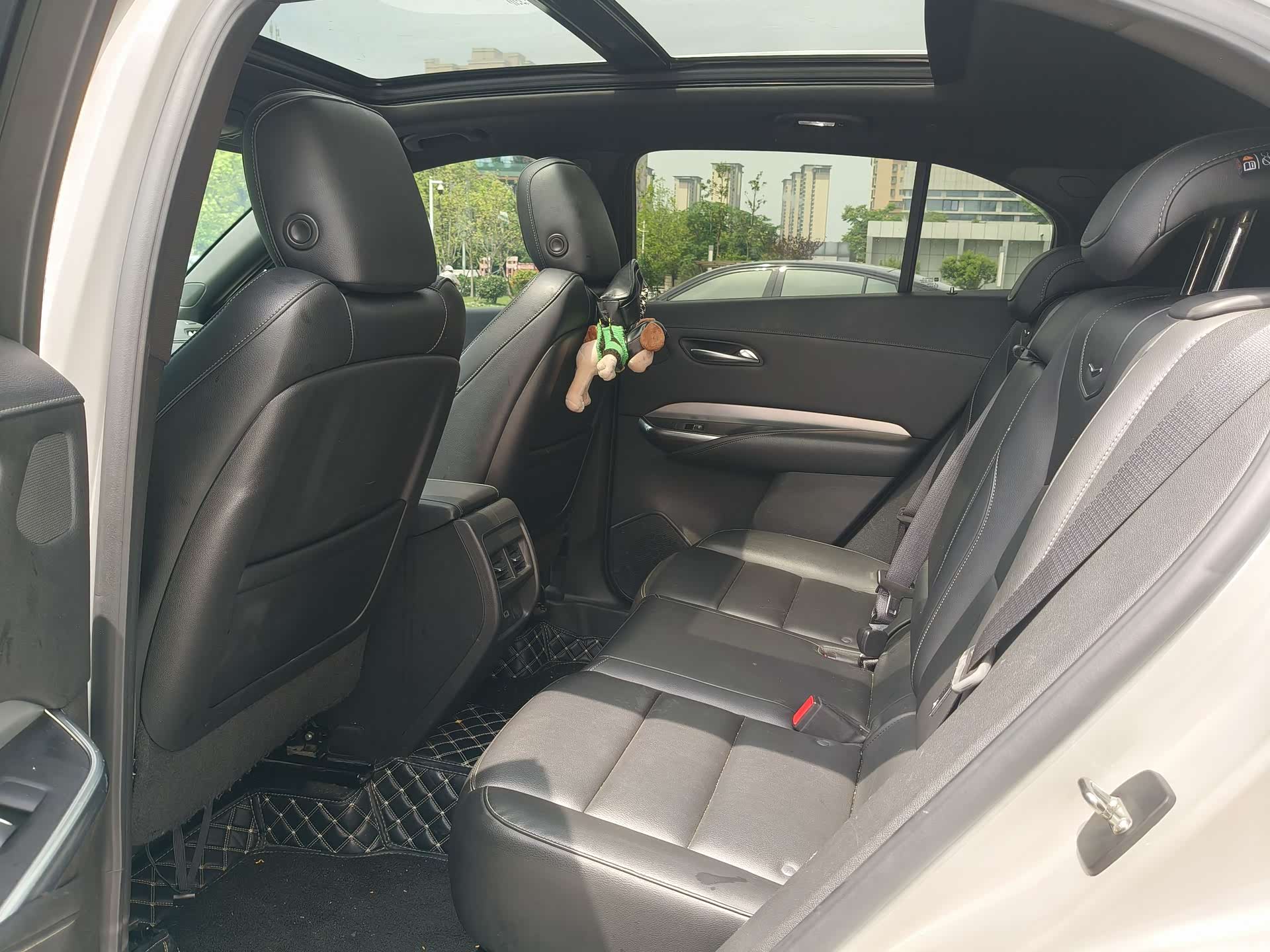 Cadillac XT4, 2019 9