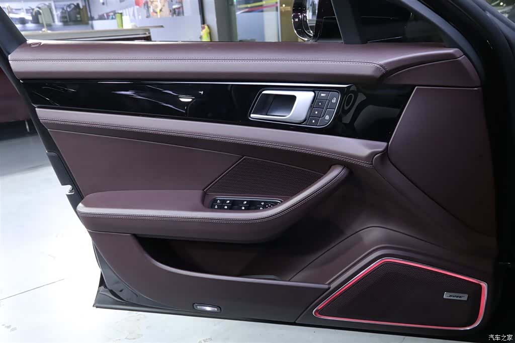 Porsche Panamera, 2022 10