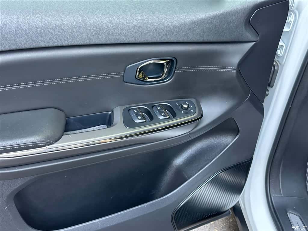 NIO ES6, 2021 6