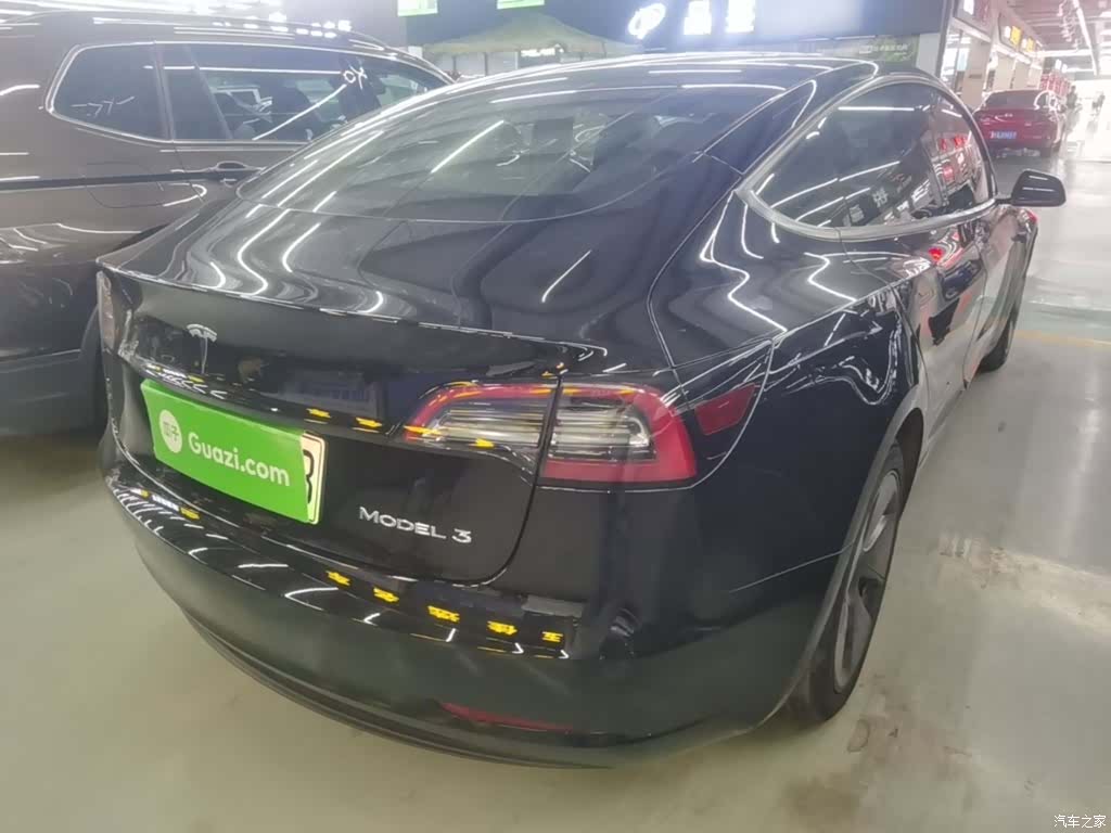 Tesla Model 3, 2021 7