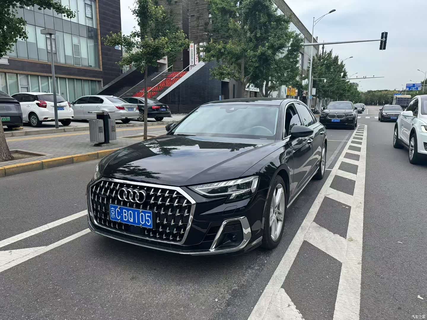 Audi A8L, 2023 1
