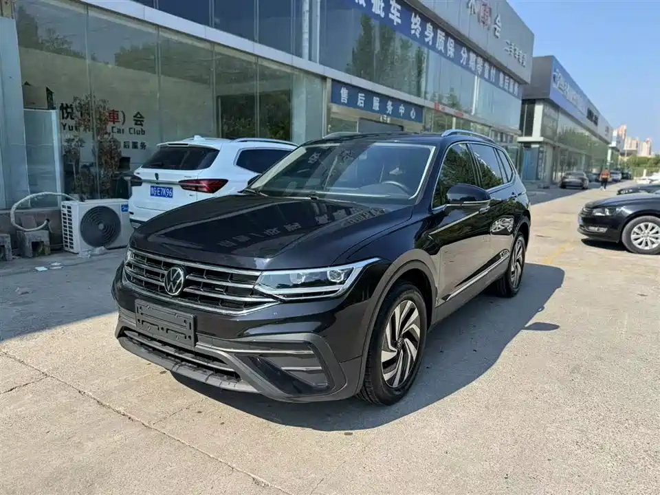 Volkswagen Tiguan L