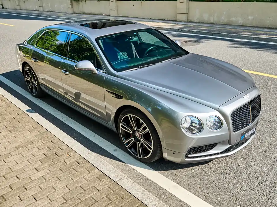 Bentley Flying