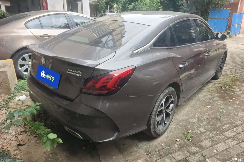 MG MG5, 2021 3