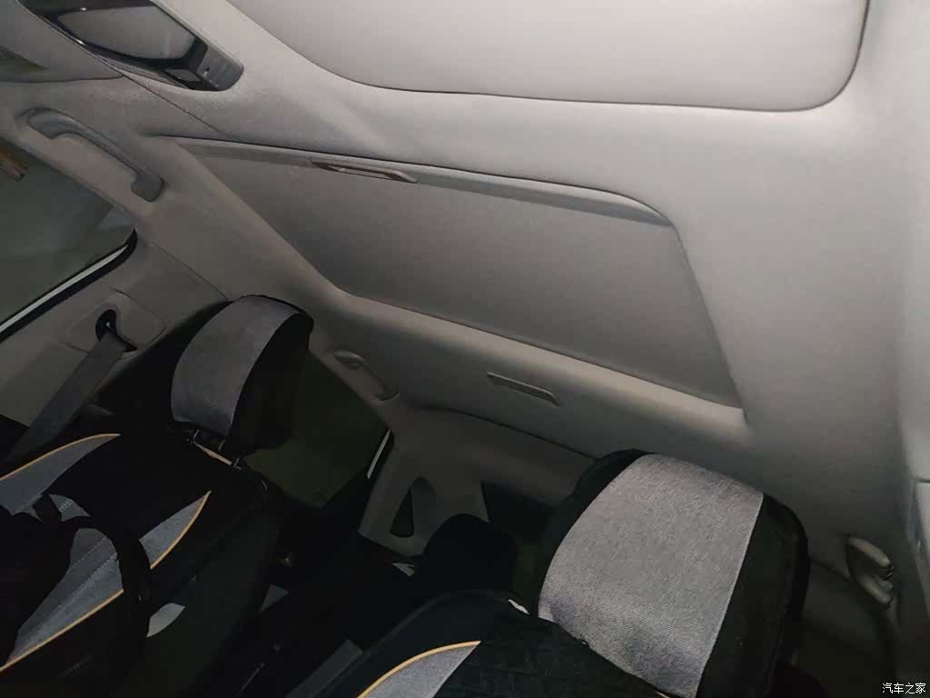Geely Emgrand, 2022 14