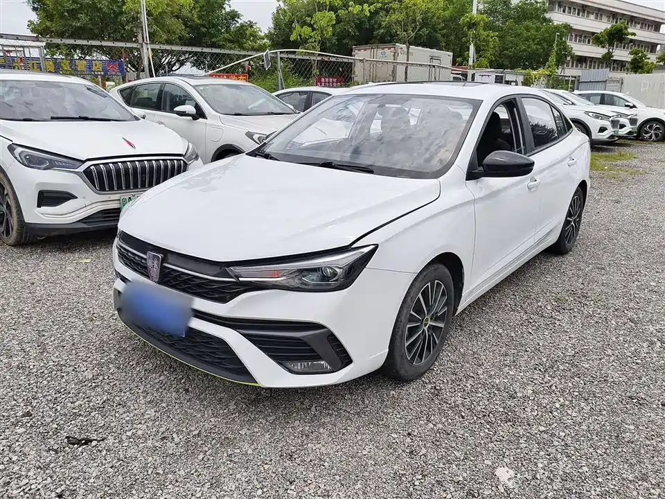 Roewe i5