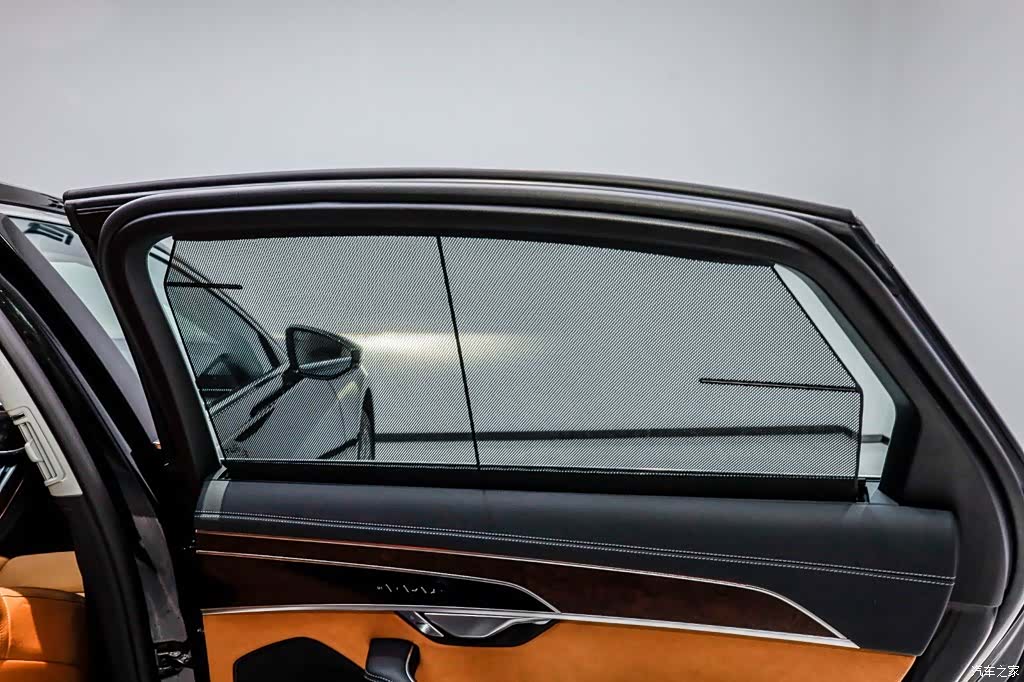 Audi A8L, 2024 15