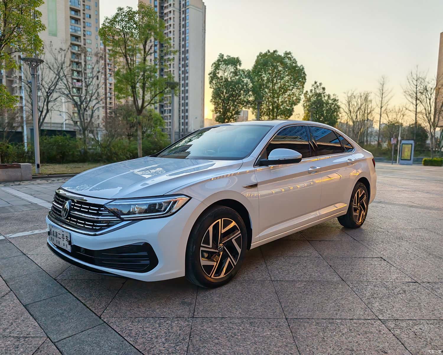 Volkswagen Sagitar