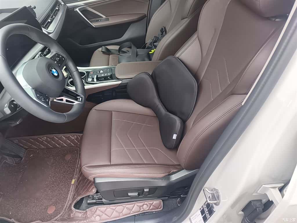 BMW X1, 2024 11