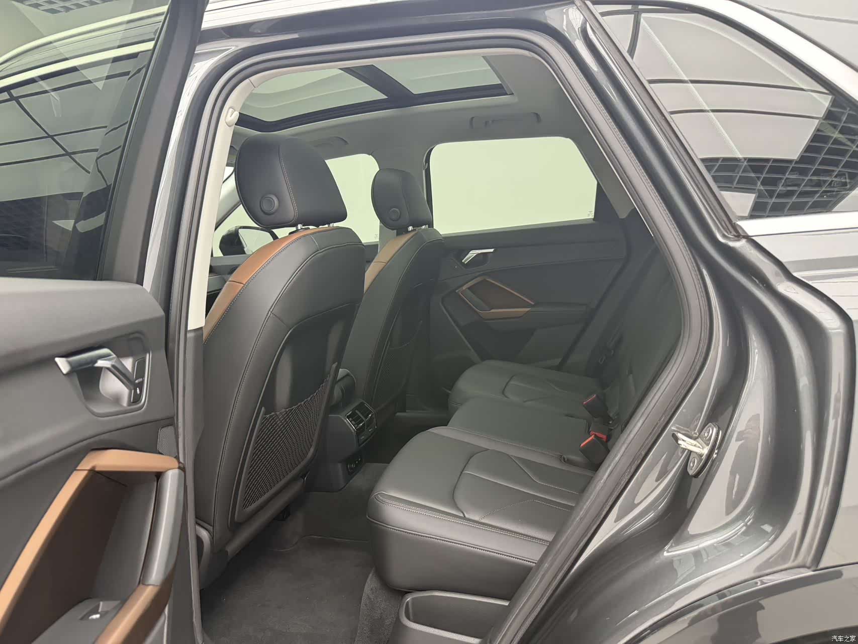 Audi Q3, 2022 18