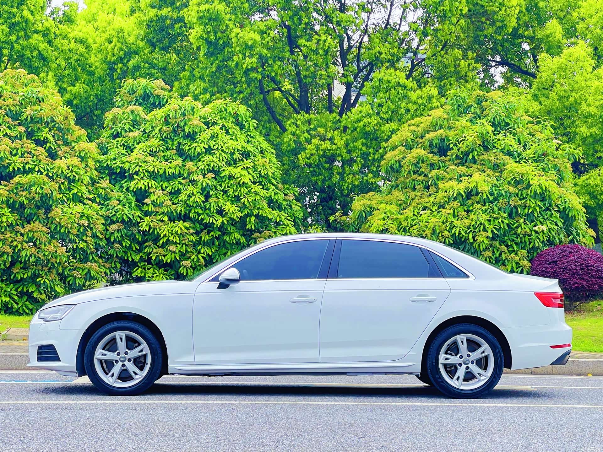 Audi A4L, 2017 4